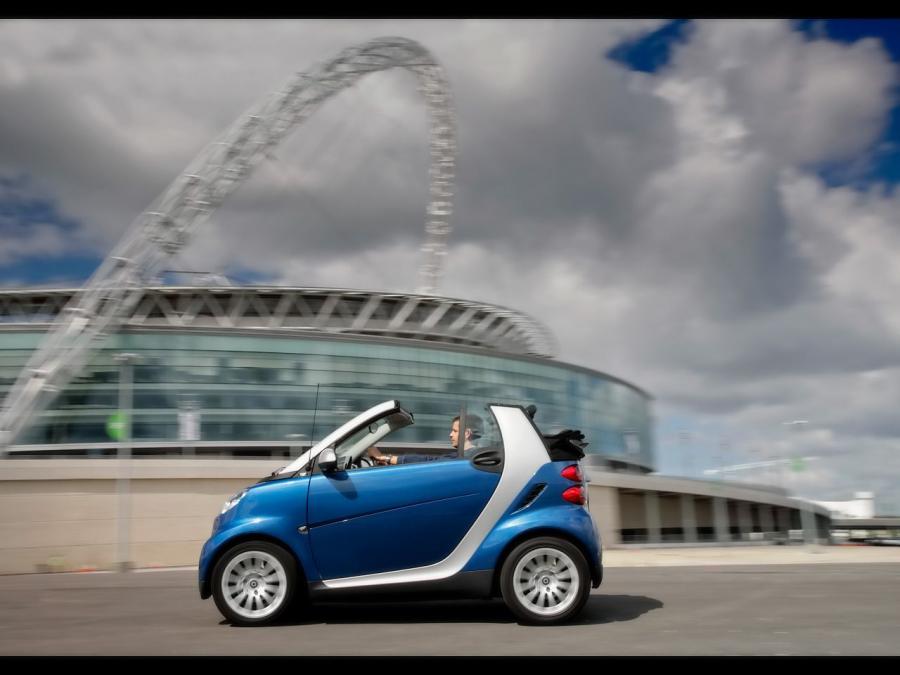  Smart ForTwo Micro Hybrid Drive 2007 года  (фото 17 из 22)